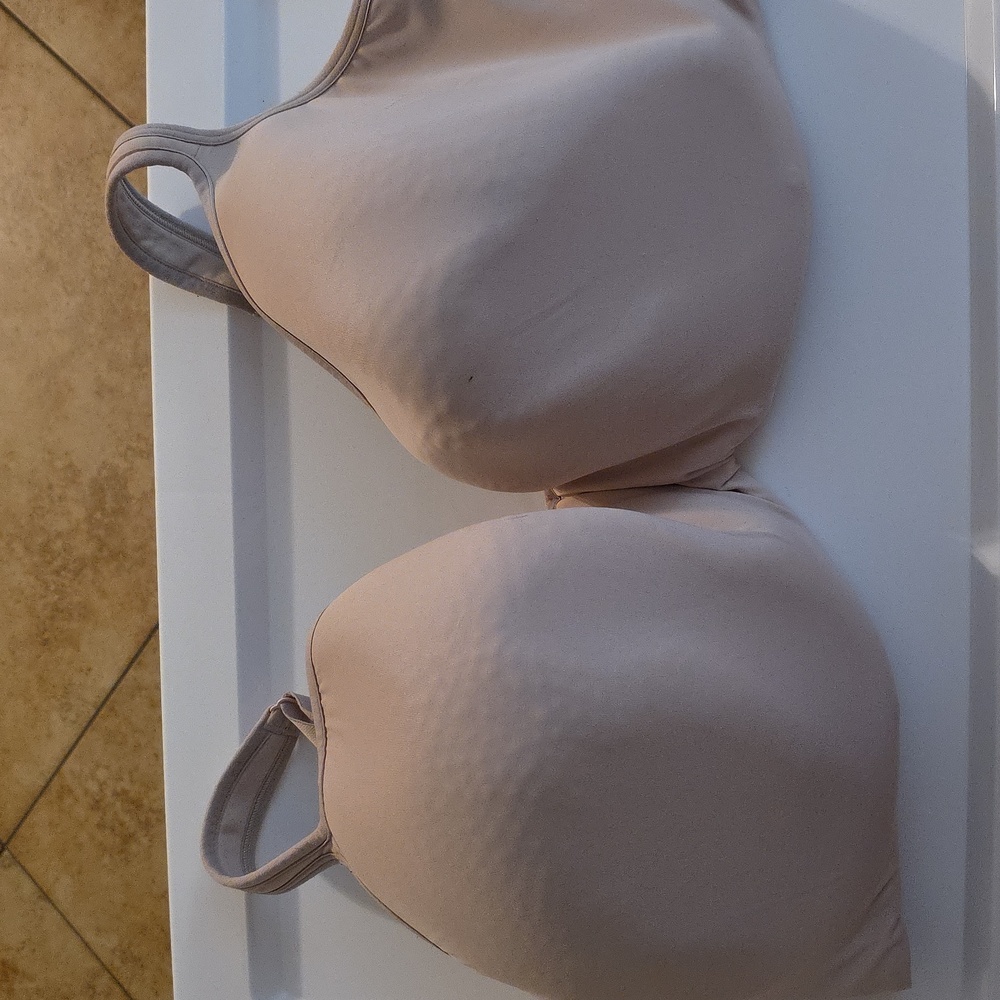 Cacique 44H W/ Underwire Beige Colored Womens Bra (Paula #3)